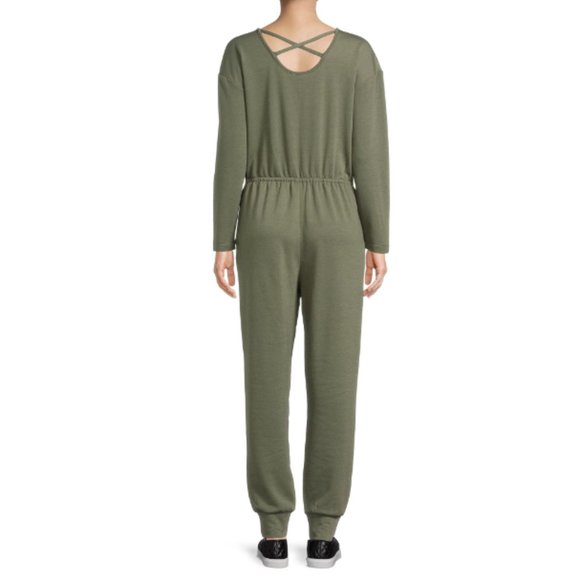 No Boundaries Juniors’ Long Sleeve Jumpsuit - Picture 2 of 4